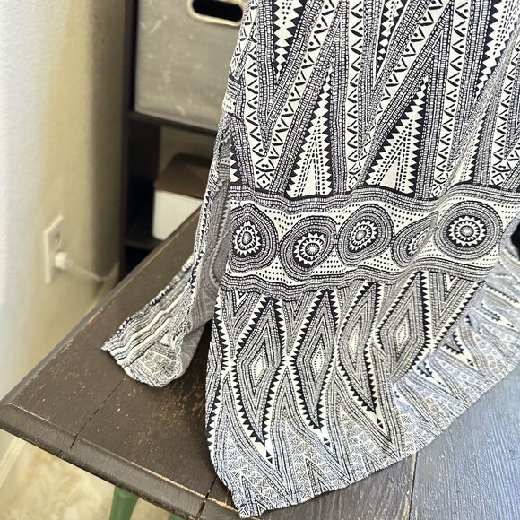 H&M Shift Slip Midi Dress Black White Geometric Spaghetti Straps Women's Size 10 - Picture 4 of 9